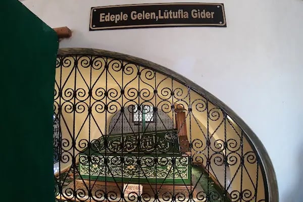 Hz Ukkaşe Türbesi - Resim 20