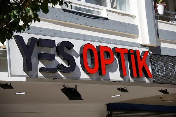 Yes Optik - Resim 11
