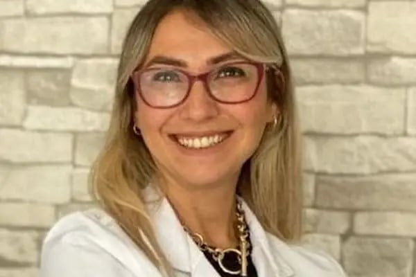 Op. Dr. Deniz Gin Büyükarslan, Kulak Burun Boğaz - Resim 2