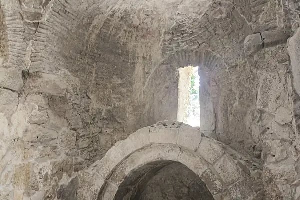 St.Nicholas Kilisesi - Resim 11