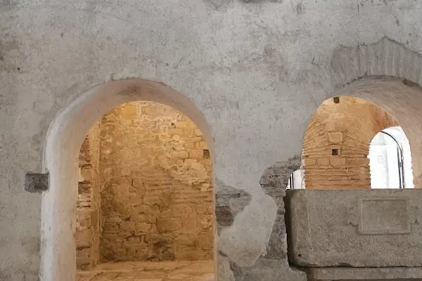 St.Nicholas Kilisesi - Resim 10