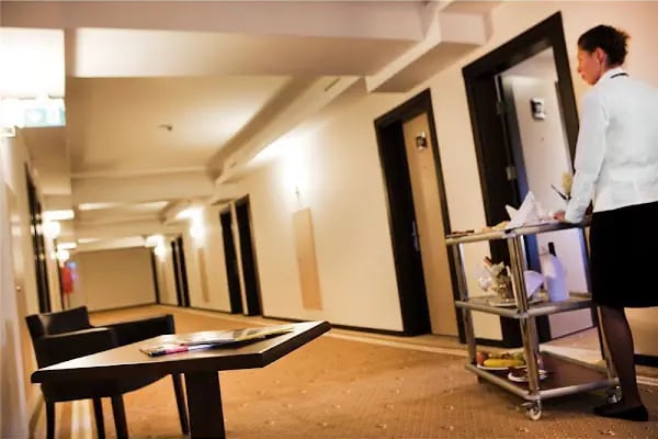 Astopia Hotel &amp; Cafe - Resim 12
