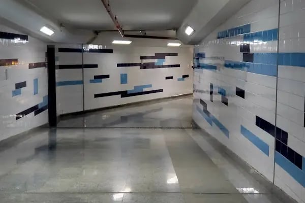 antray çallı tramvay istasyonu - Resim 3