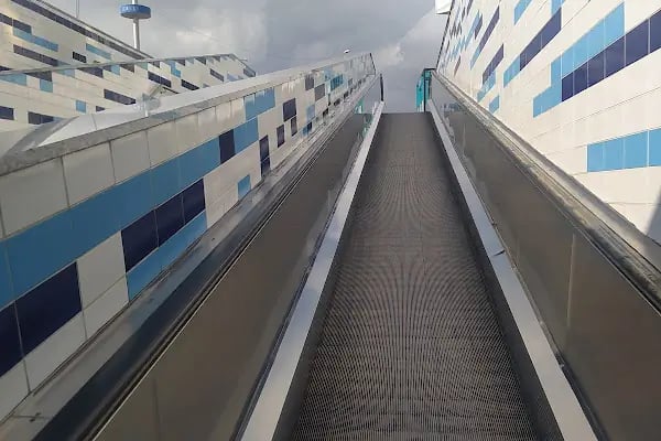antray çallı tramvay istasyonu - Resim 5