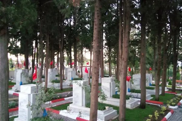 Balıkesir Şehitliği - Resim 5