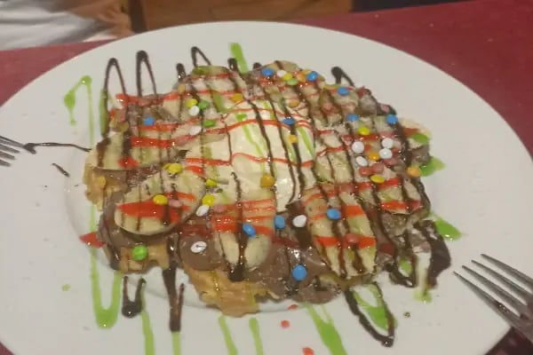 Tabi Yaa Cafe - Resim 12