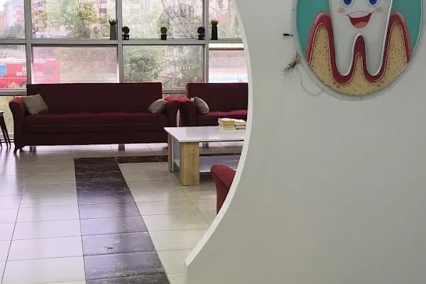 Mutlu Gülüşler Diş Kliniği - Kars Diş Hekimi - Doktoru - Resim 4