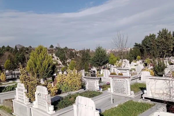 Cebeci Mezarlığı - Resim 11