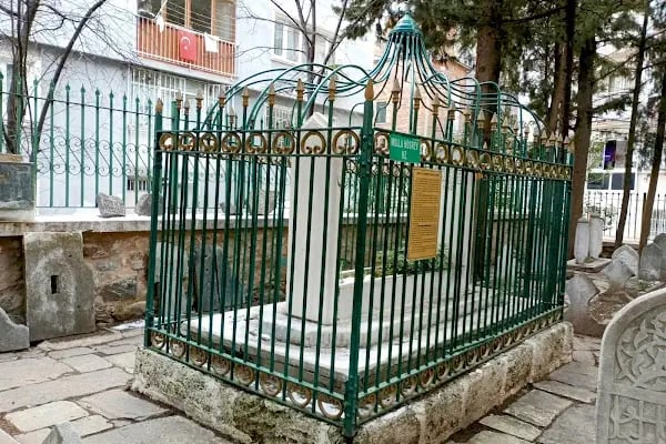 Molla Hüsrev Hazretleri Türbesi - Resim 2