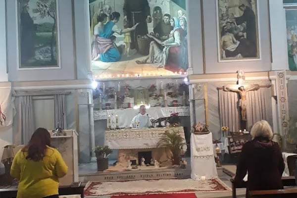 Sen Antuan Katolik Kilise - Resim 2