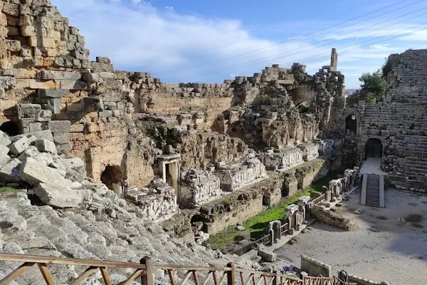 Perge tiyatrosu - Resim 7