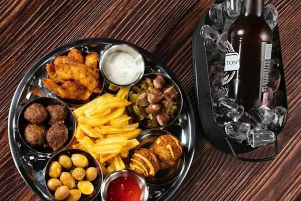 Brighton Pub &amp; Kitchen - Resim 3