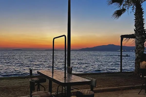 Brighton Pub &amp; Kitchen - Resim 8