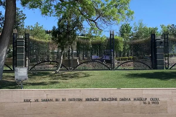 Atatürk Evi Müzesi - Resim 17