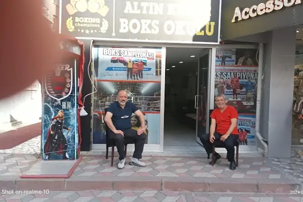 Altın kemer boks okulu - Resim 9
