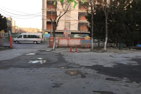 Ay Oto Yıkama Kuaför ve Otopark - Resim 3