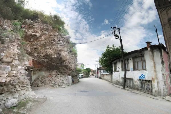 Güranlı Türbesi - Resim 15