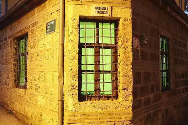 Güranlı Türbesi - Resim 13