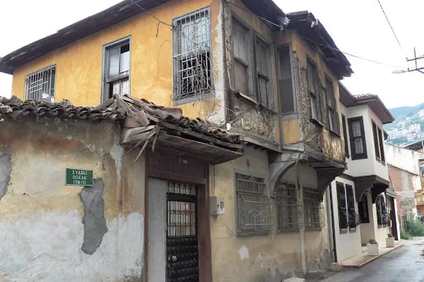 Güranlı Türbesi - Resim 17