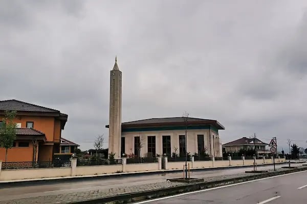 İpekyolu Cami - Resim 1
