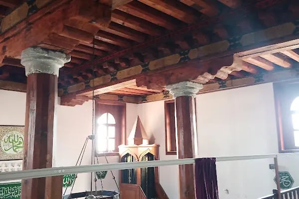 Karanlık Sabuni Cami - Resim 18