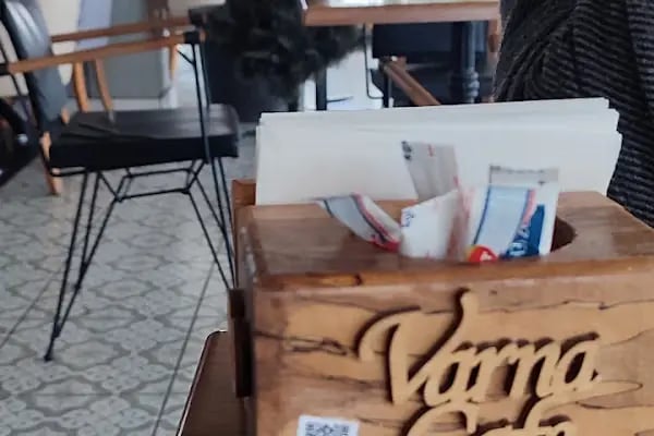 Varna Cafe - Resim 6