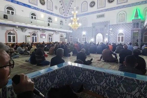 İbni Sina Cami - Resim 16