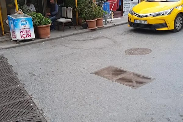 Kanarya Merkez Taksi Duraği - Resim 5