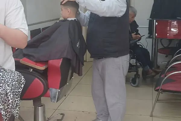 Erol Erkek Kuaför Salonu - Resim 8