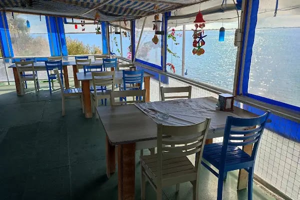 Yüzerköşk Mavi Yengeç Restaurant - Resim 10
