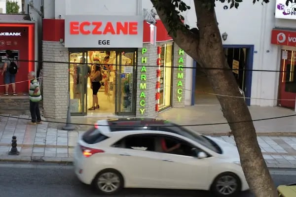 Eczane Ege - Resim 4
