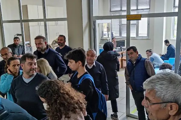 Ptt Beşevler Şubesi - Resim 20