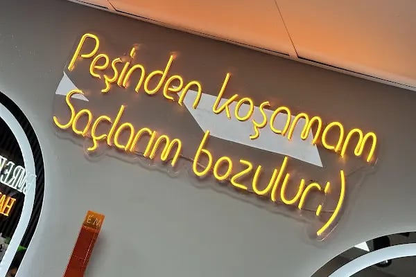 EMRE KARATAS HAIR STUDIO - Resim 4