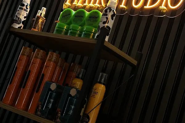 EMRE KARATAS HAIR STUDIO - Resim 2
