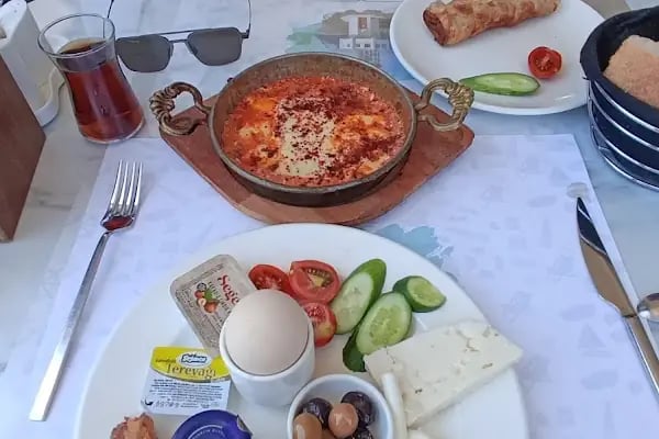 ARNAVUTKÖY BELEDİYESİ KARABURUN KAFE - Resim 3