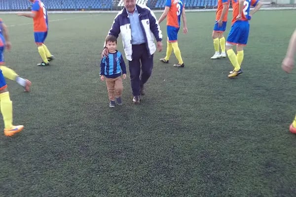 Kazım Besif Futbol Sahası - Resim 20