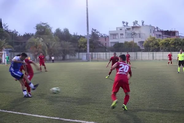Kazım Besif Futbol Sahası - Resim 2