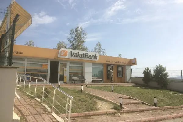 VakıfBank Yenikent-Sakarya Şubesi - Resim 3
