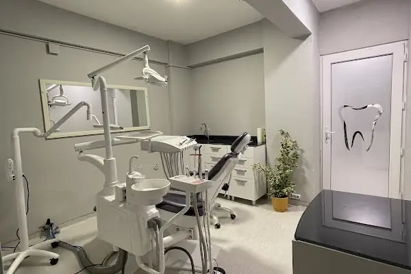 Diş Hekimi Hasan Alperen Doğan | Özel Diş Kliniği - İzmir, Karşıyaka - Resim 14