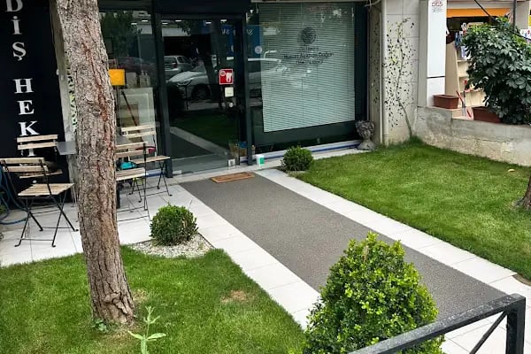 Diş Hekimi Hasan Alperen Doğan | Özel Diş Kliniği - İzmir, Karşıyaka - Resim 2
