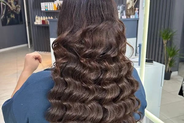 Sultan Bedir Hair Studio Denizli Bayan Kuaförü - Resim 10