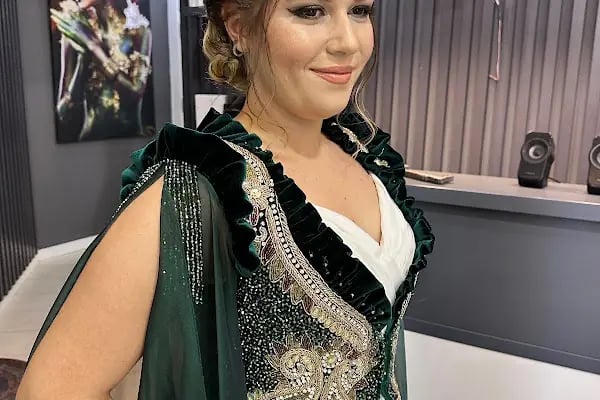 Sultan Bedir Hair Studio Denizli Bayan Kuaförü - Resim 19