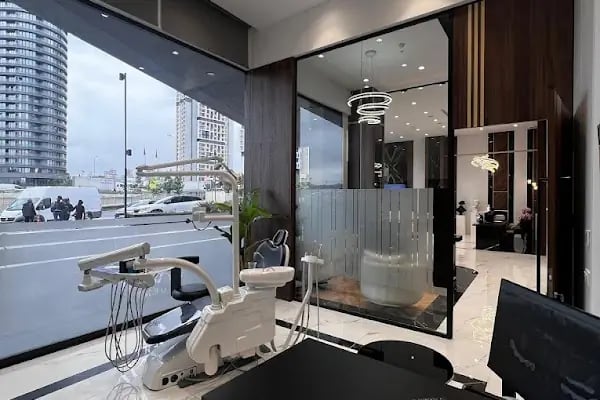 Via Dental Clinic Bağcılar Diş Hastanesi - Resim 4
