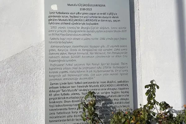 Bornova Belediyesi Tatlı Mustafa Stadyumu - Resim 4