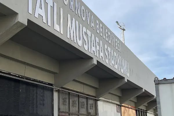 Bornova Belediyesi Tatlı Mustafa Stadyumu - Resim 3