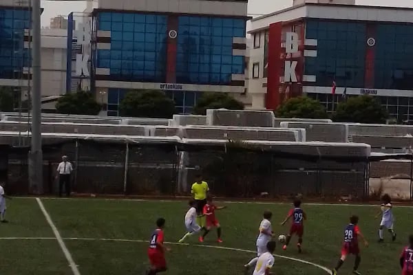 Bornova Belediyesi Tatlı Mustafa Stadyumu - Resim 5