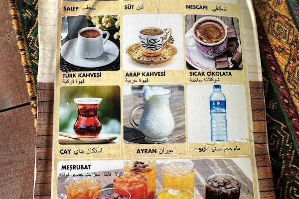 LAUSS Cafe &amp; Lounge - Resim 20
