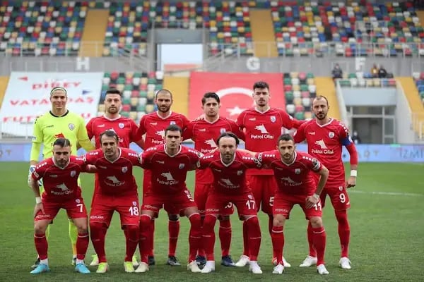 Bornova Aziz Kocaoğlu Stadyumu - Resim 13