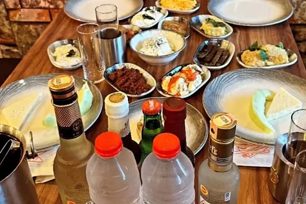 Şehriyar Restaurant - Resim 3