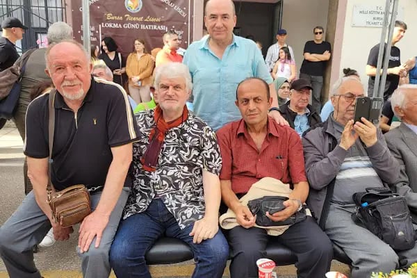 Osmangazi Mesleki ve Teknik Anadolu Lisesi - Resim 12